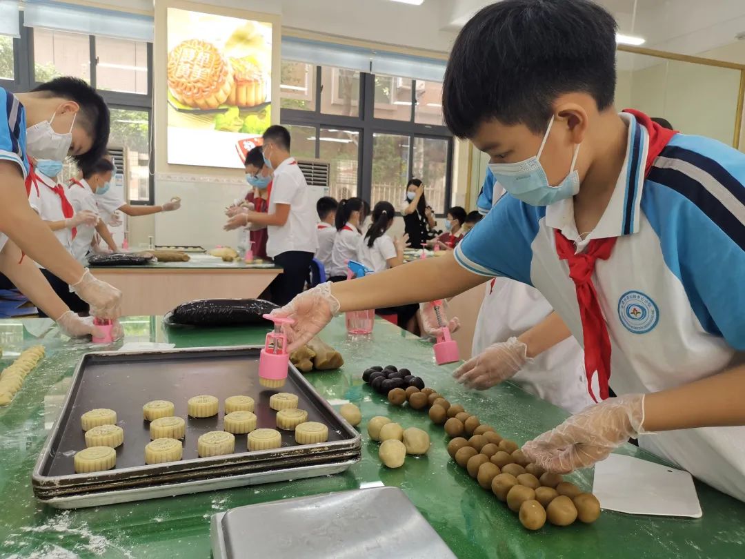 华美月饼，用实力说话！